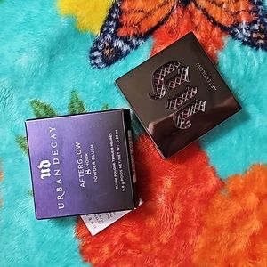 Urban decay afterglow blush Quiver